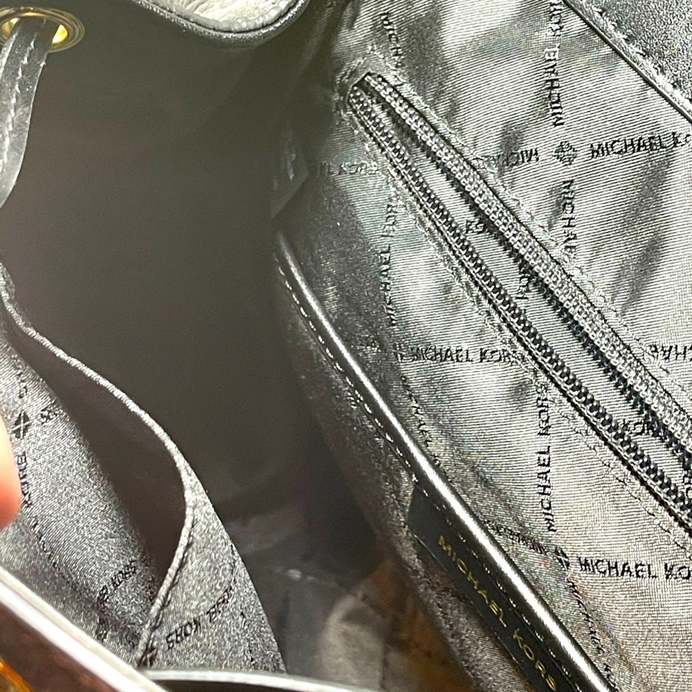 Michael Kors backpack Ginger MD black leather euc - Picture 6 of 12